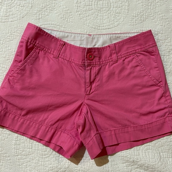 Lilly Pulitzer Pants - Lilly Pulitzer Callahan shorts. Size 2